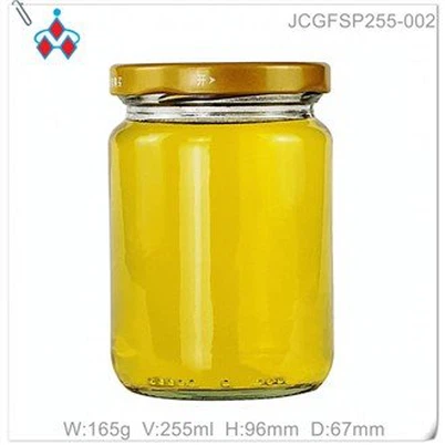 Säilykelasipurkit kansilla