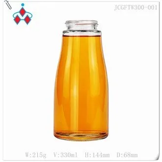 Suuret kirkaslasisuola- ja pippurisekoittimet